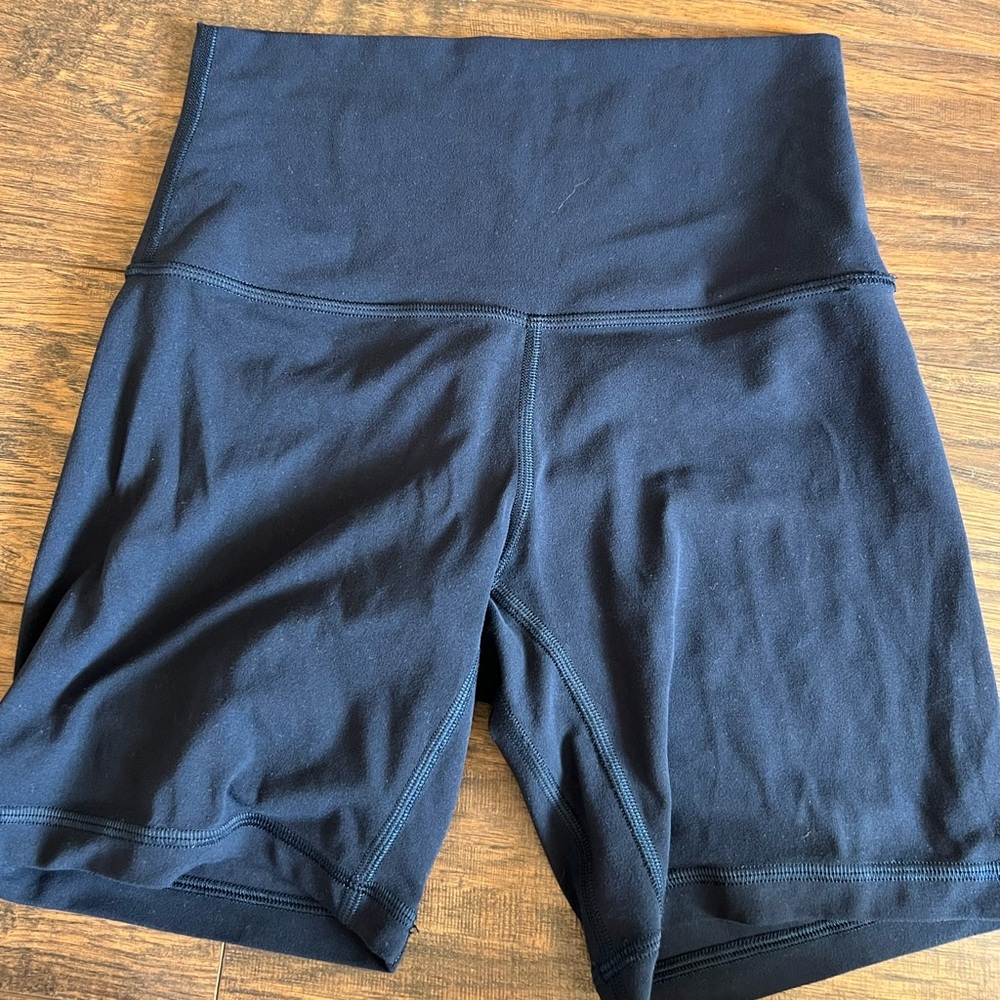 Lululemon align 6”